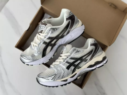 Asics Gel Kayano 14 'Silver Cream' review Sandra McSharry 01