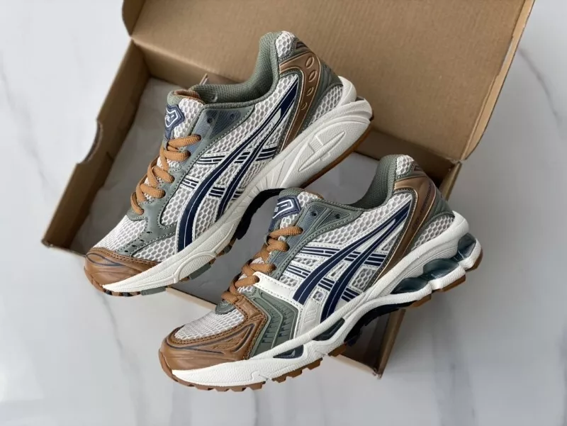 Asics Gel Kayano 14 'Vanilla Tarmac' review Esperanza 01