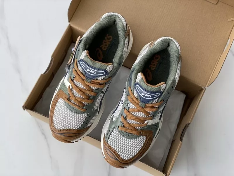 Asics Gel Kayano 14 'Vanilla Tarmac' review Esperanza 02