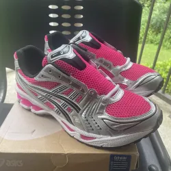 Asics Gel Kayano 14 'Pink Glow' review Tim Lowery 01