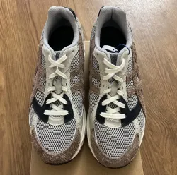 HAL STUDIOS x Gel 1130 'Earth review Tim Lowery 02