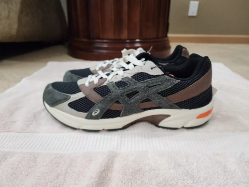 HAL STUDIOS x Gel 1130 'Forest' review 