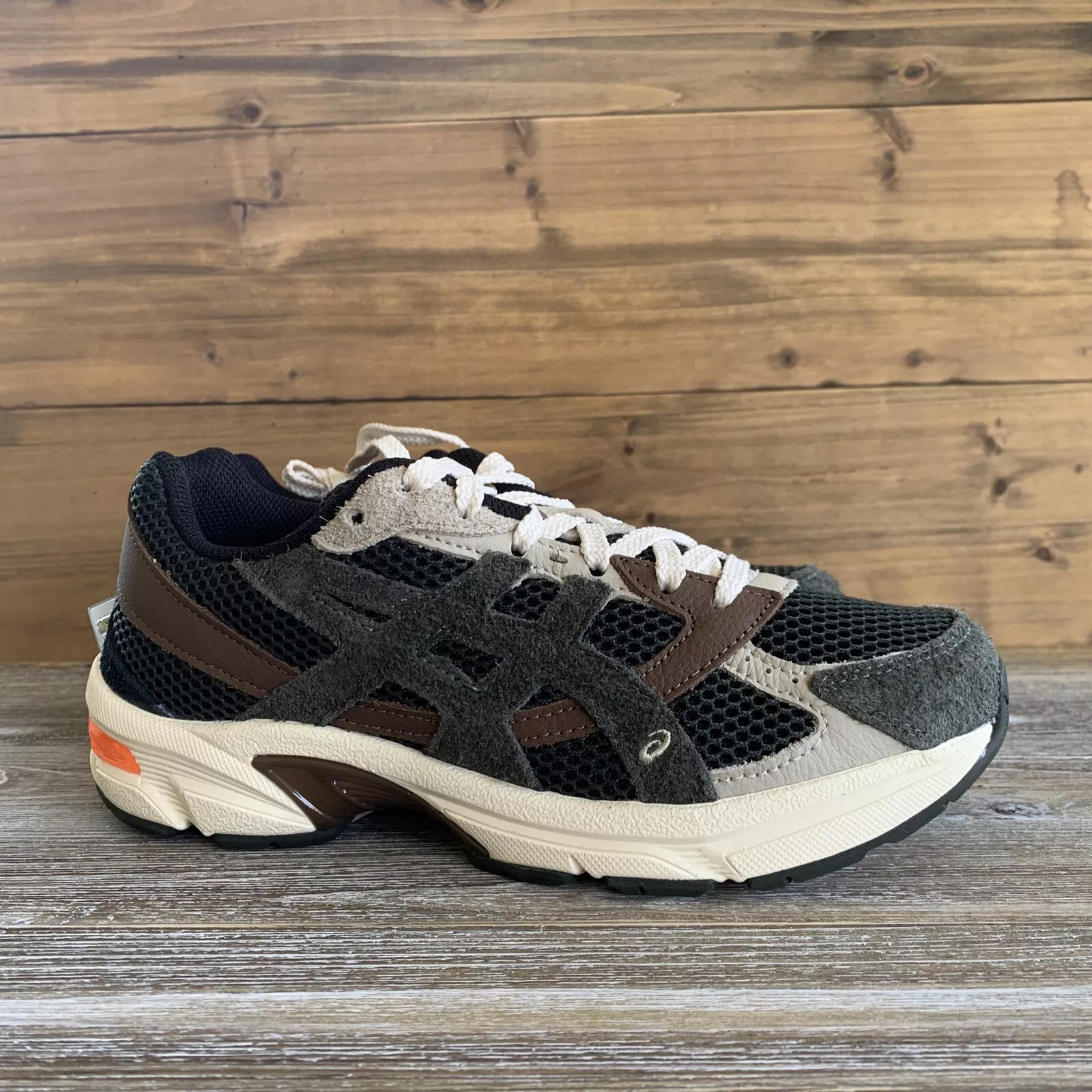 HAL STUDIOS x Gel 1130 'Forest' review Carlos 02