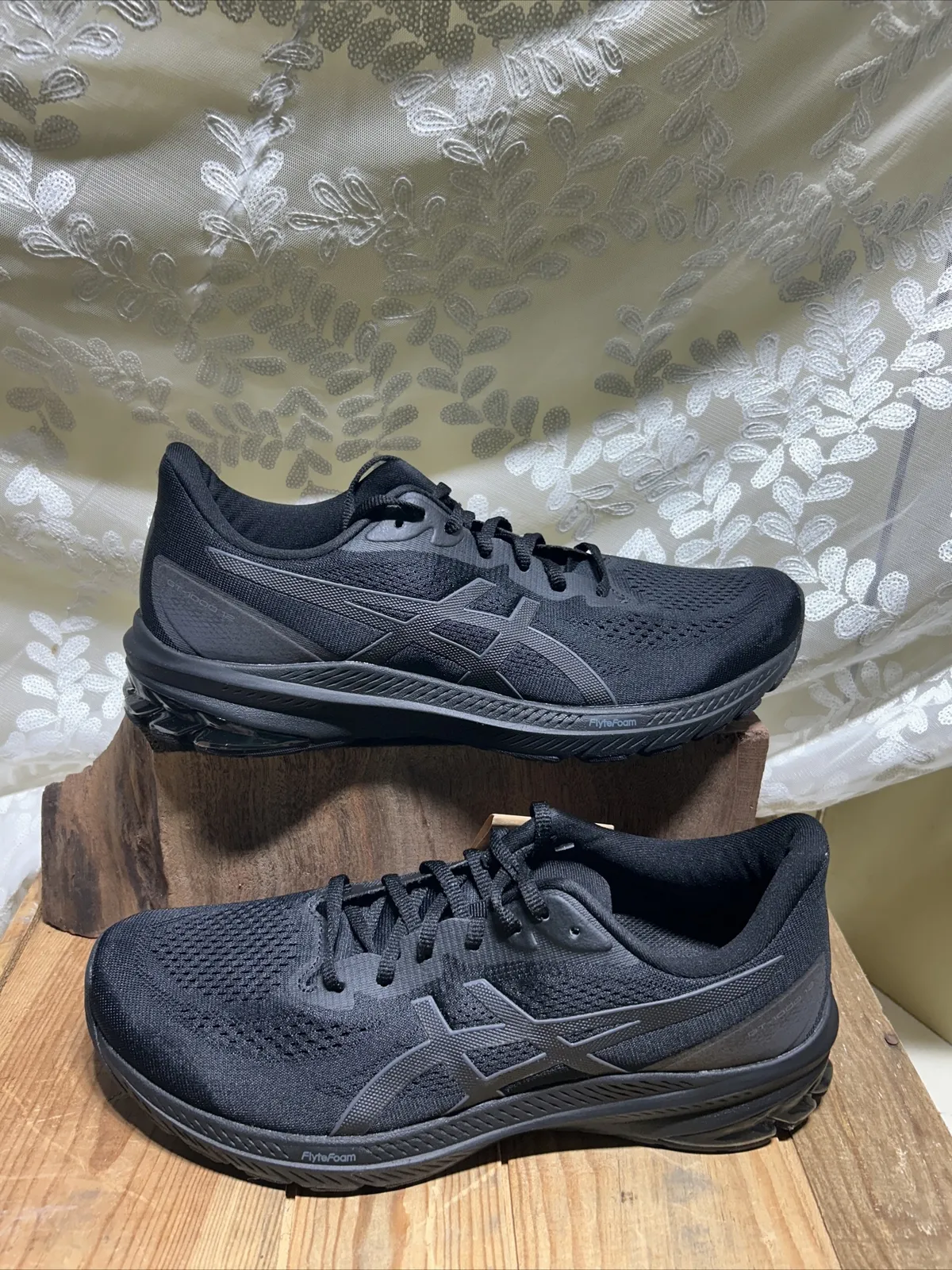 Asics GT 1000 12 'Black Carrier Grey' review Mark 02