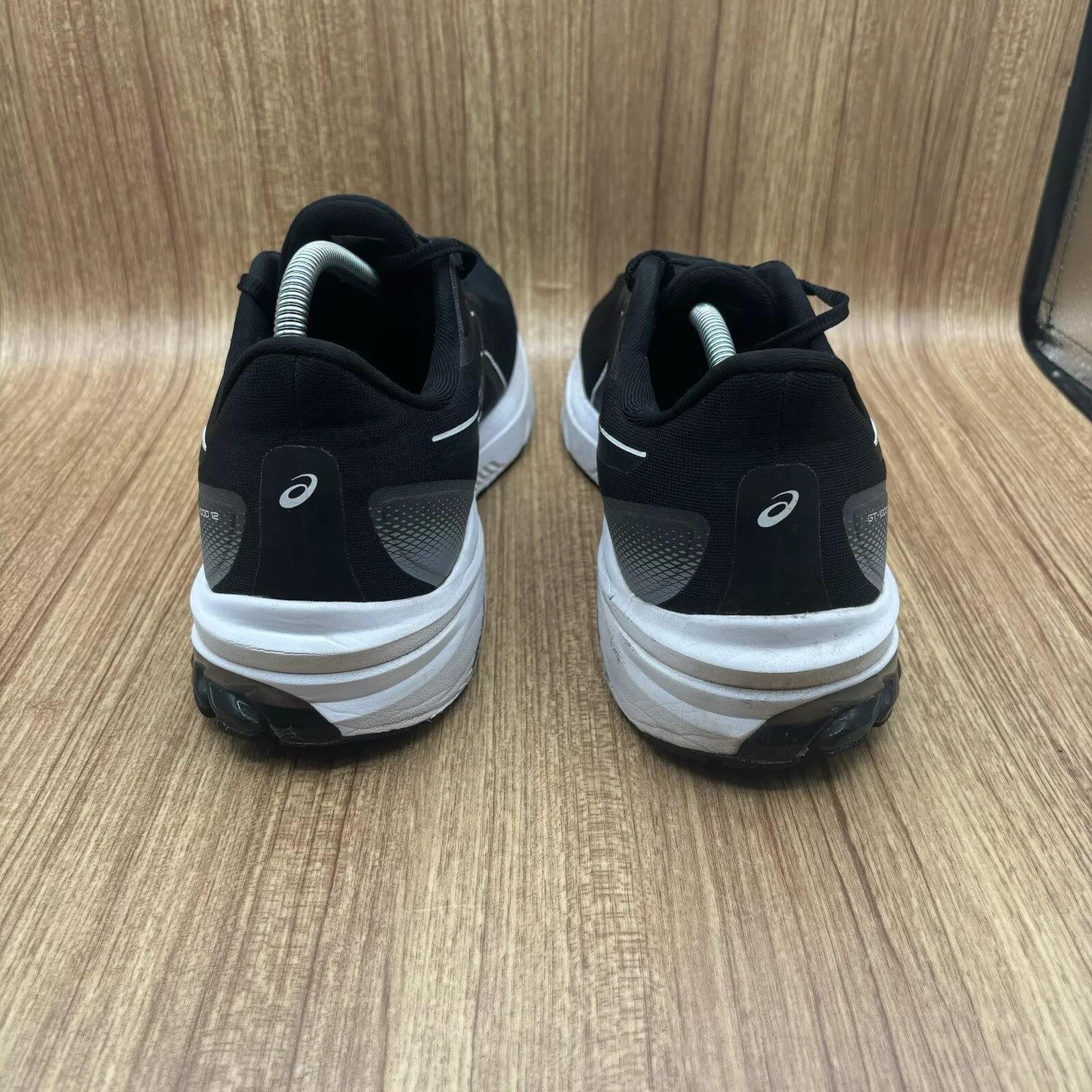 Asics GT 1000 12 'Black White' review Gregorio Hanley 02