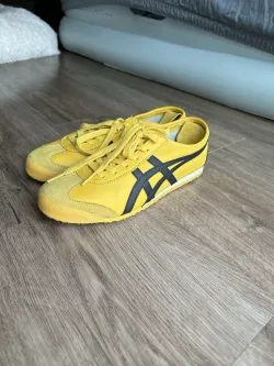 Onitsuka Tiger Mexico 66 'Kill Bill' 2023 review Jenna	Kdog 02