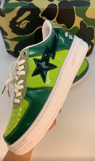 BP Bathing Ape Bape Sta Low Black Green Mirror Surface review Alicia Corona 01