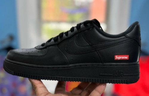 TS Supreme x Air Force 1 Low Black review 