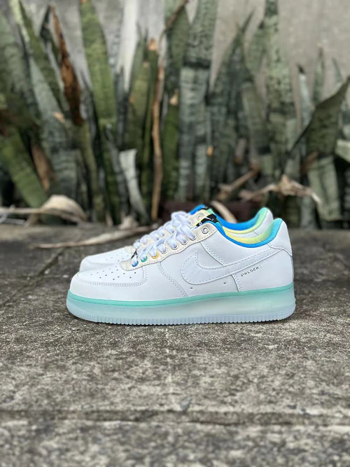 QF Air Force 1 Low White Ice Blue review Kindle Customer 02