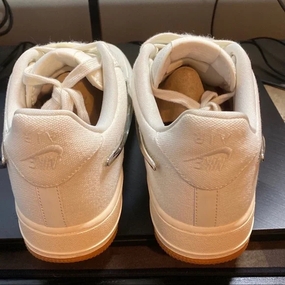 GB Travis Scott x Nike Air Force 1“Sail” review Mapote 02