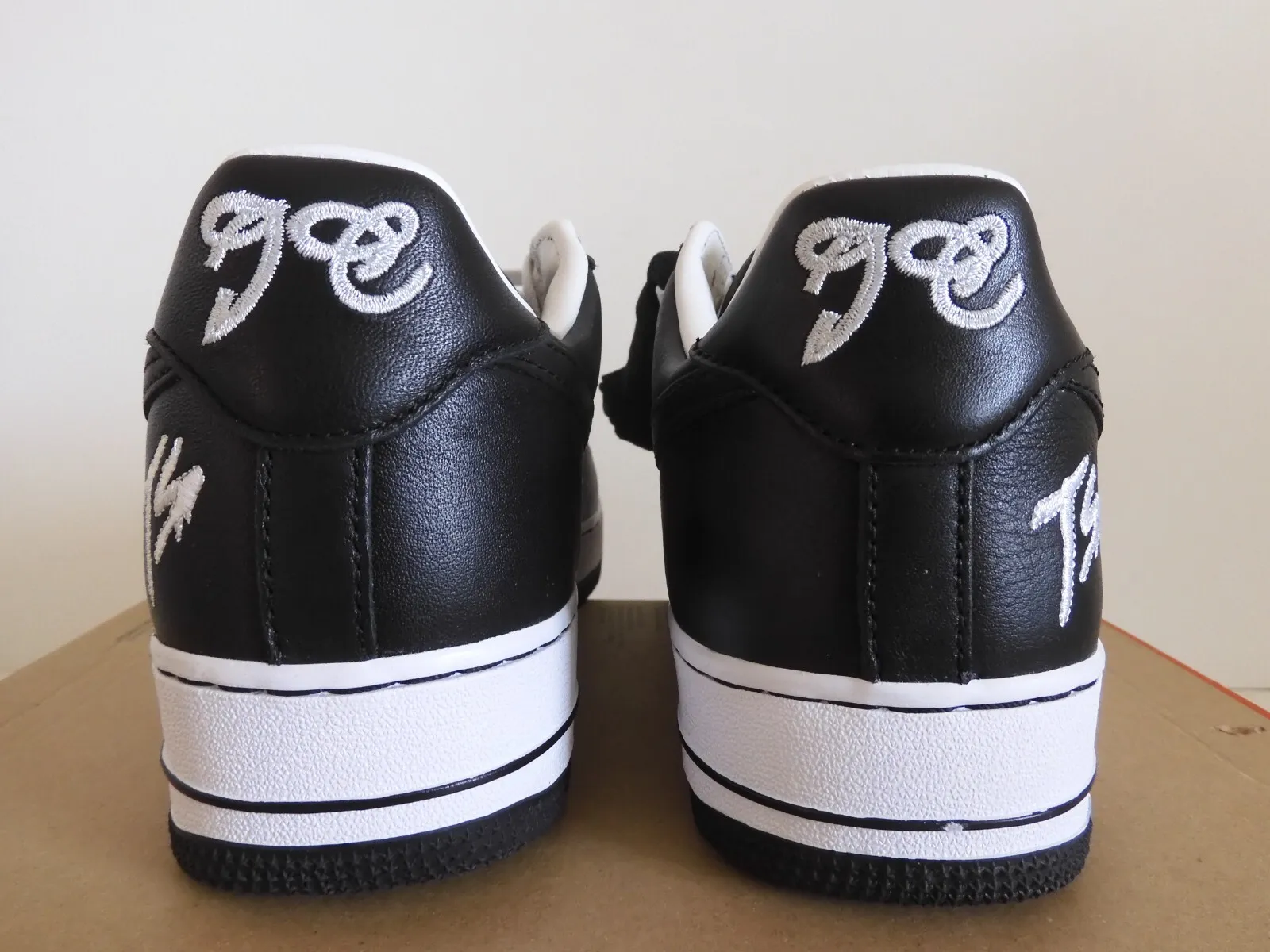 QF Nike Air Force 1 Low TS Co Bran Ding review Gloria 01