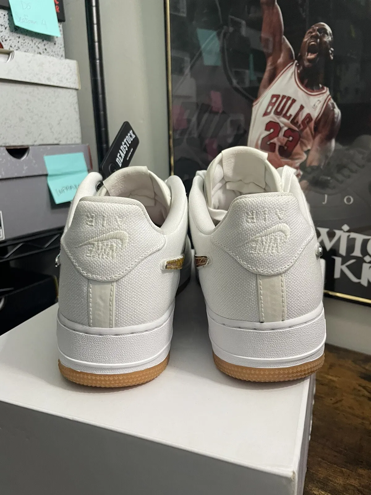 TS Travis Scott x Nike Air Force 1“White” review Pablo Coleote 01