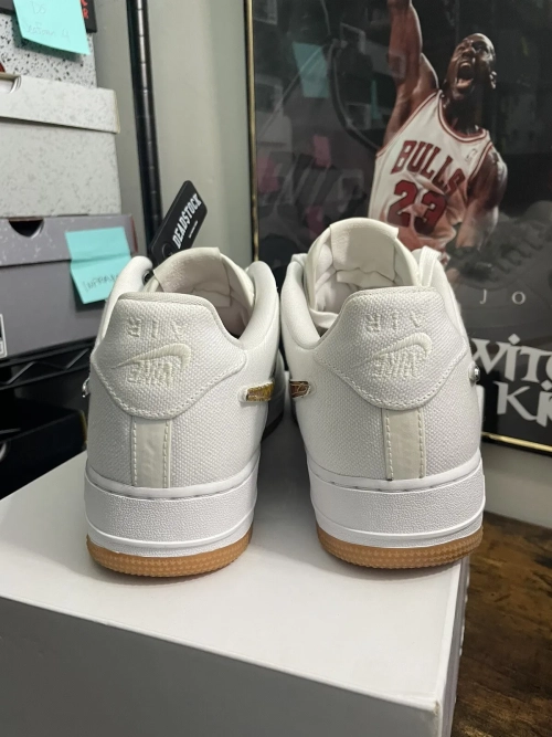 TS Travis Scott x Nike Air Force 1“White” review 