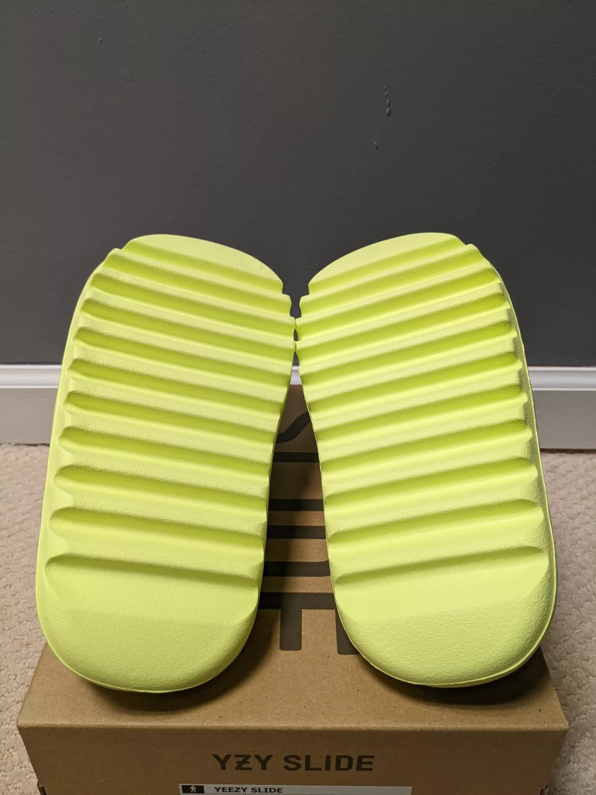 Adidas Yeezy Slide Glow Green review 0