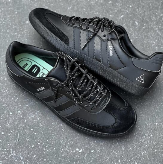 Adidas Originals Samba Vegan OG Leather all Black review Jeffrey Parker 01