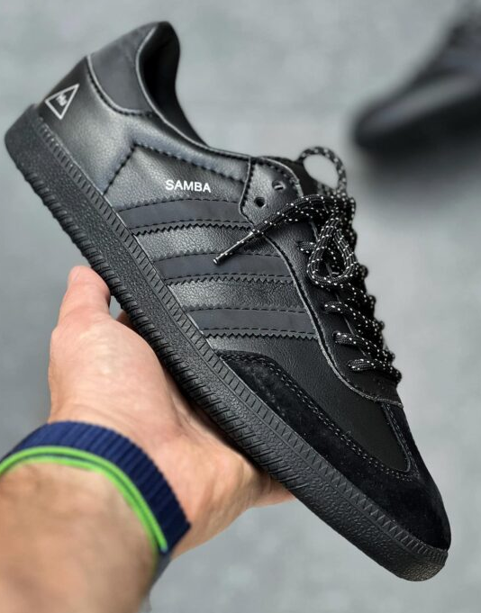 Adidas Originals Samba Vegan OG Leather all Black review Jeffrey Parker 02
