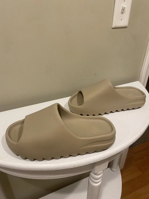 XP Adidas Yeezy Slide Pure review 