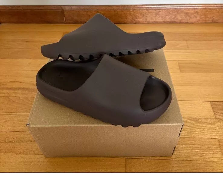 Adidas Yeezy Slide Soot review Joseph mobo 01