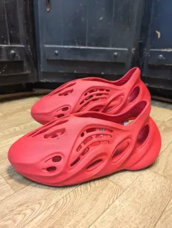 Adidas Yeezy Foam Runner Vermillion review Kris
