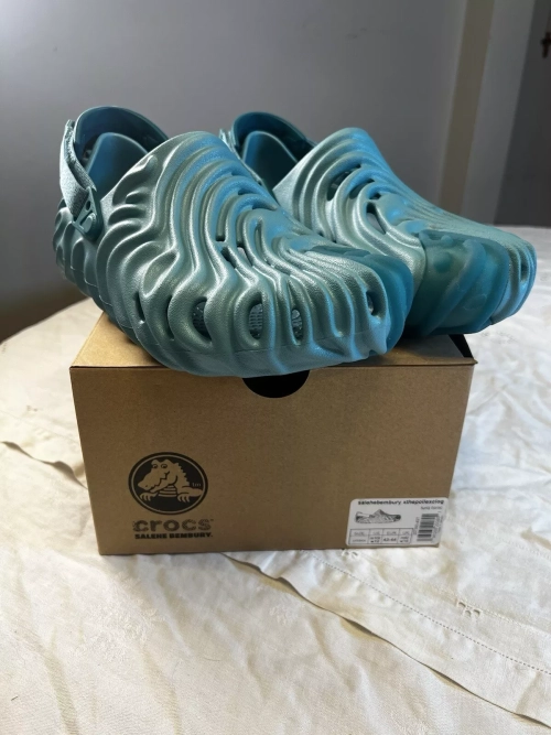 CRV Saleke Bembury x Crocs Pollex Clog Blue review 