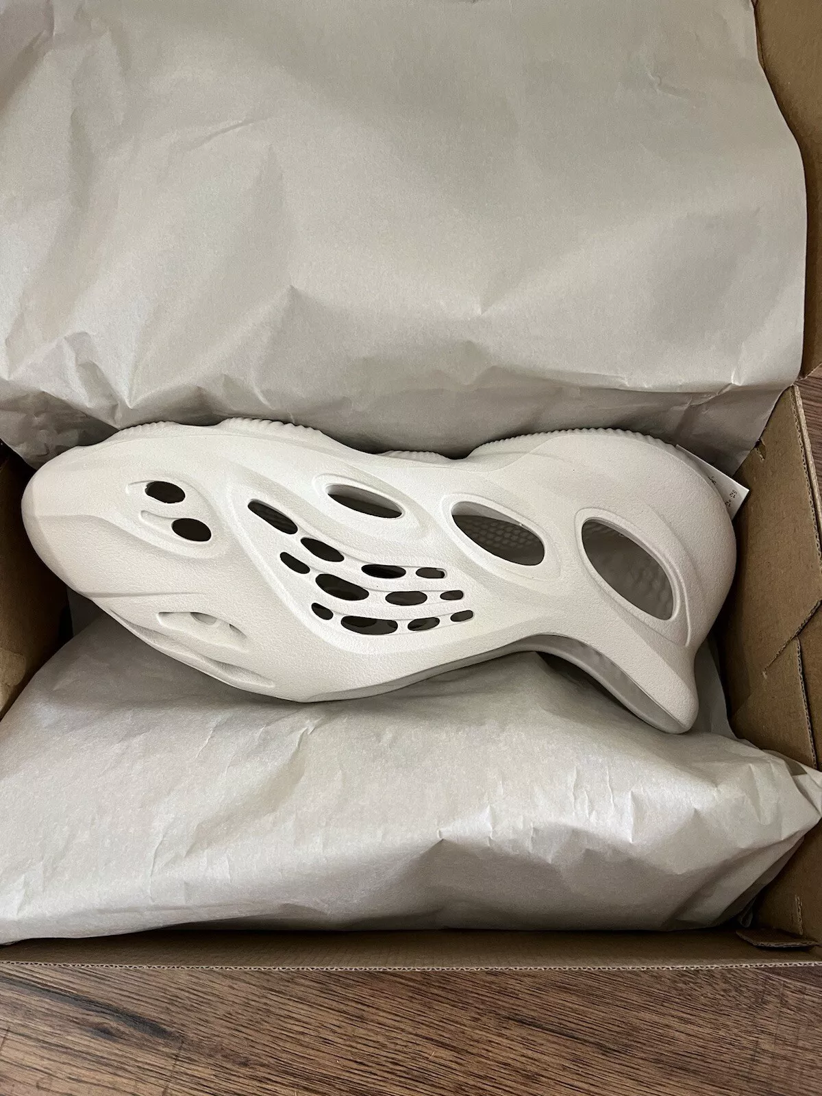 Adidas Yeezy Foam Runner Ararat review Nick 01