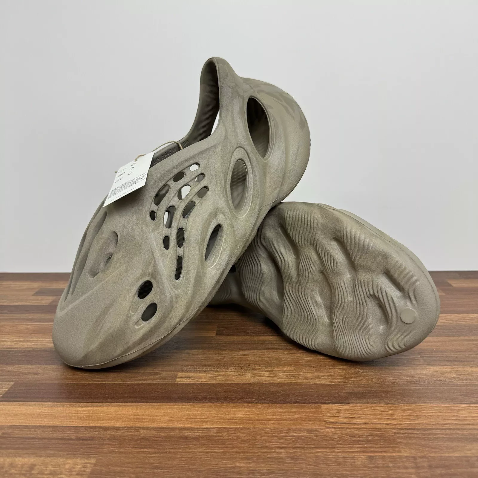 Adidas Yeezy Foam Runner Stone Sage review Tanner ✅ 01