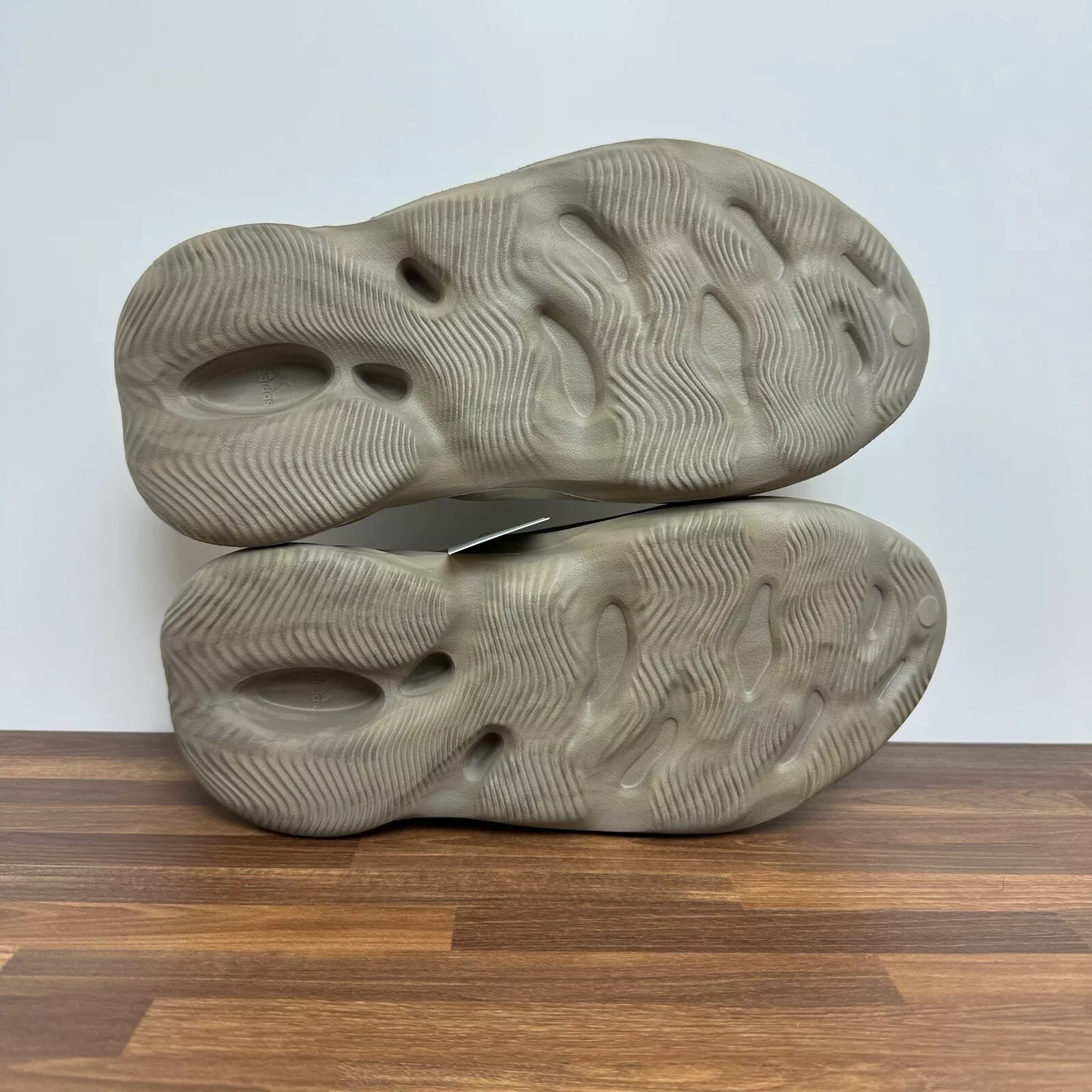 Adidas Yeezy Foam Runner Stone Sage review Tanner ✅ 02