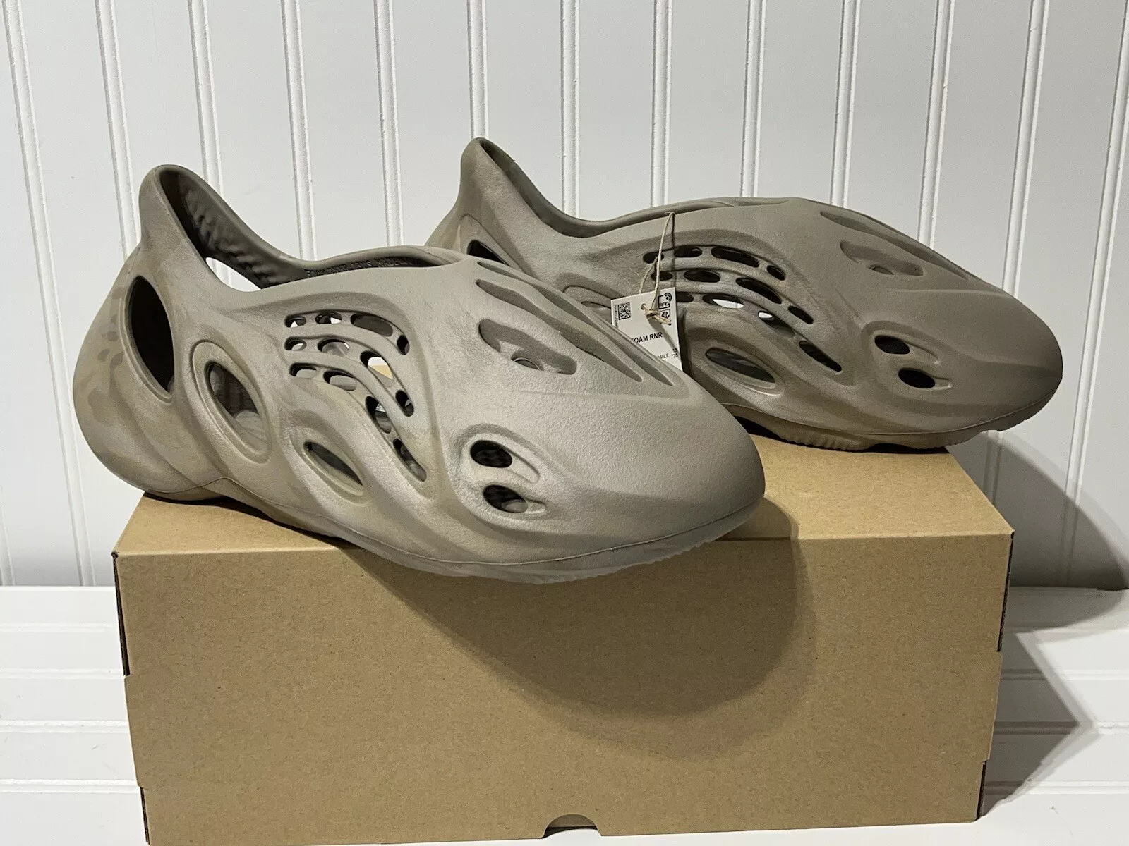 Adidas Yeezy Foam Runner Stone Sage review Kevin 01