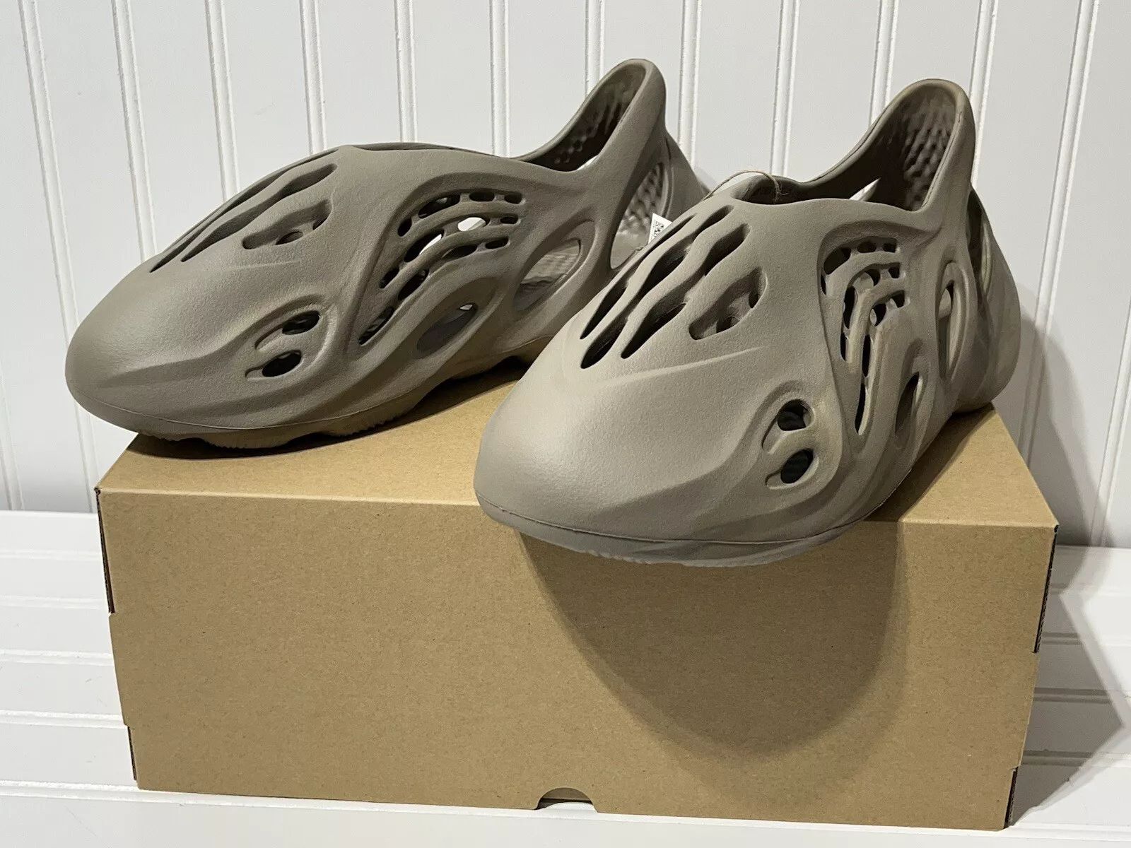 Adidas Yeezy Foam Runner Stone Sage review Kevin 02