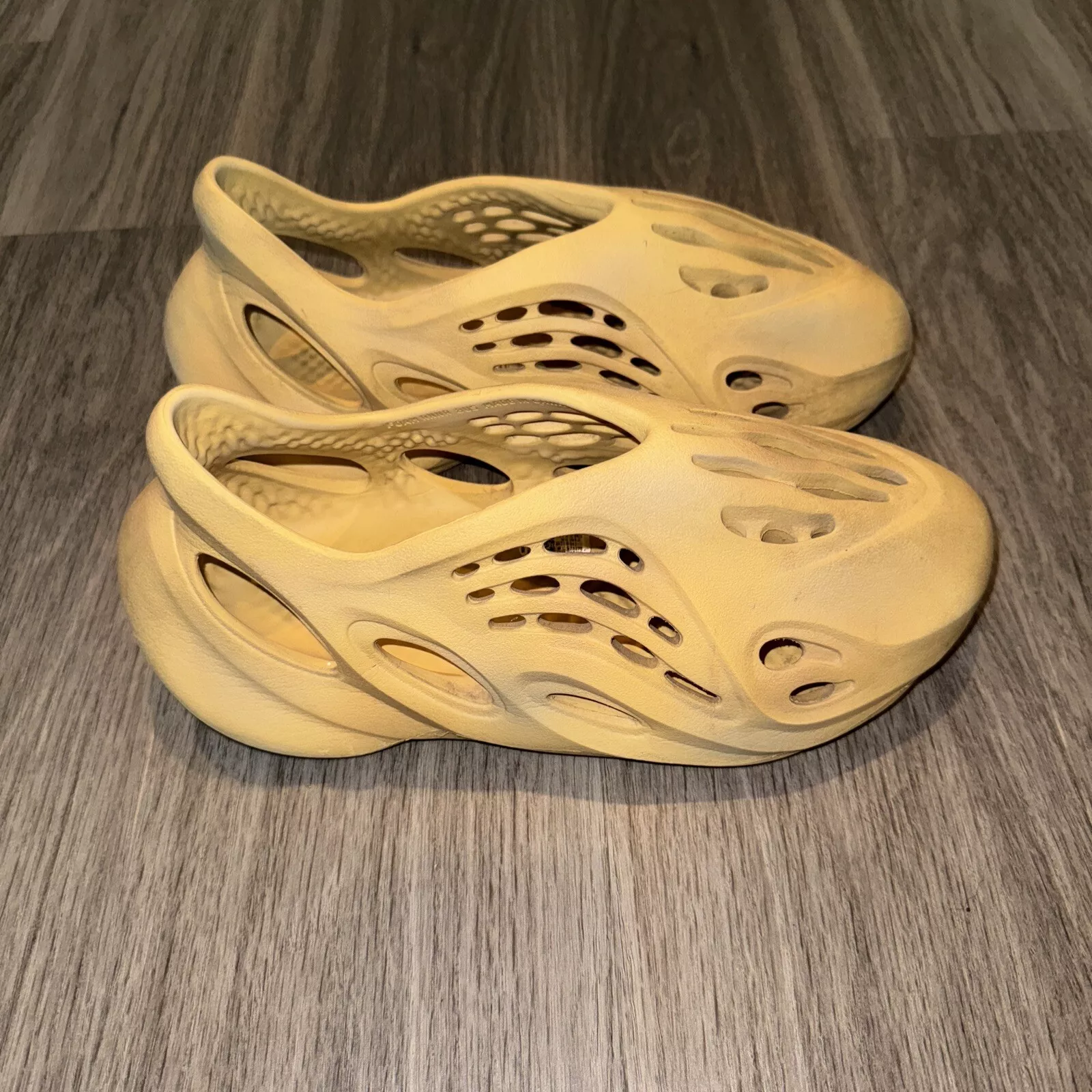 Adidas Yeezy Foam Runner Desert Sand review Audrey 02