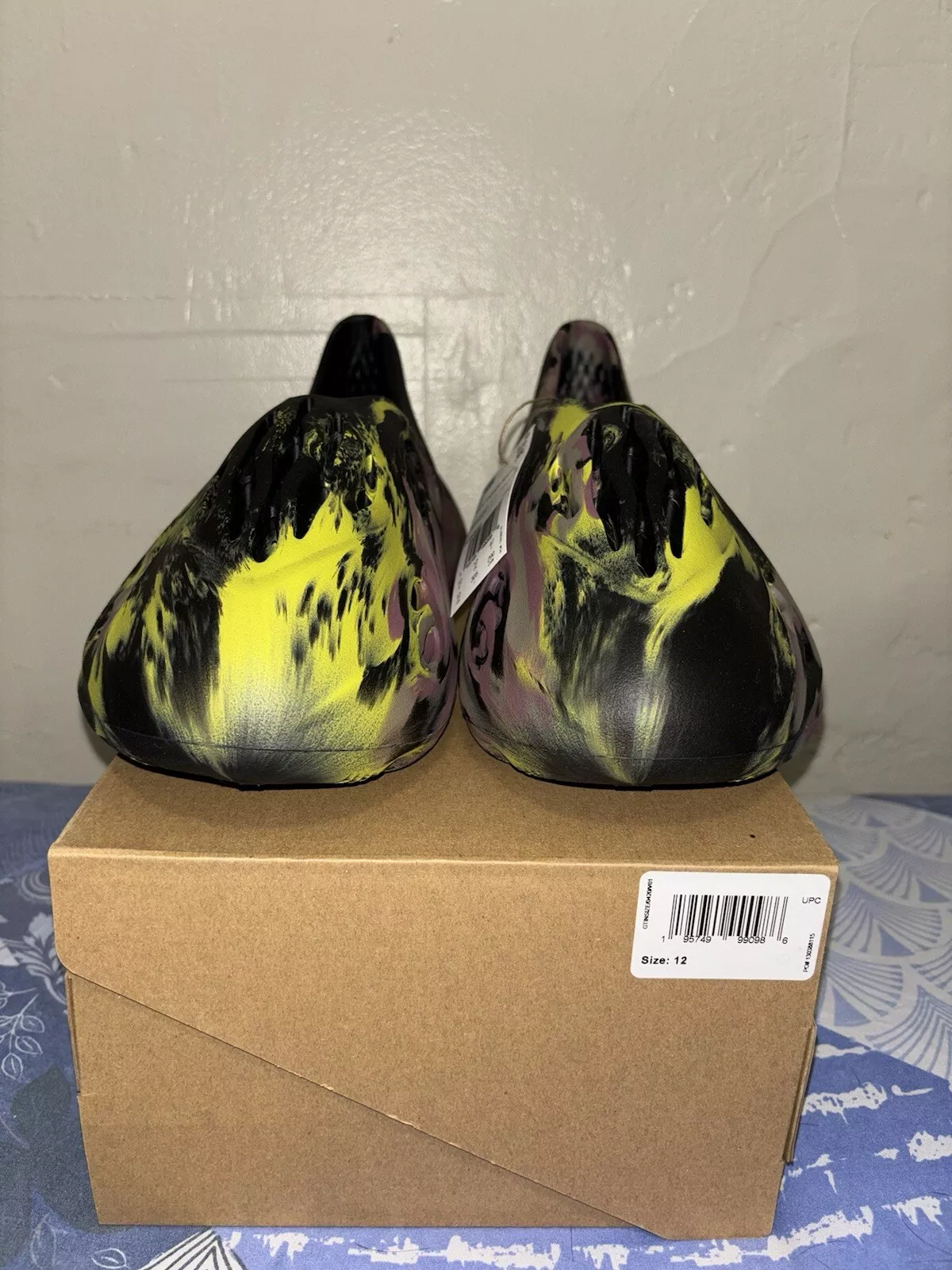 Adidas Yeezy Foam Runner MX Carbon review Jeanaj 02