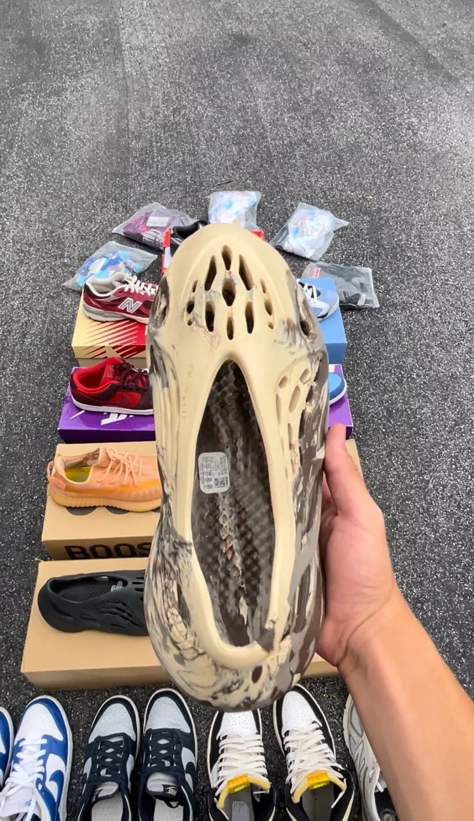 Adidas originals Yeezy Foam Runner MX Cream Clay review Tina 02