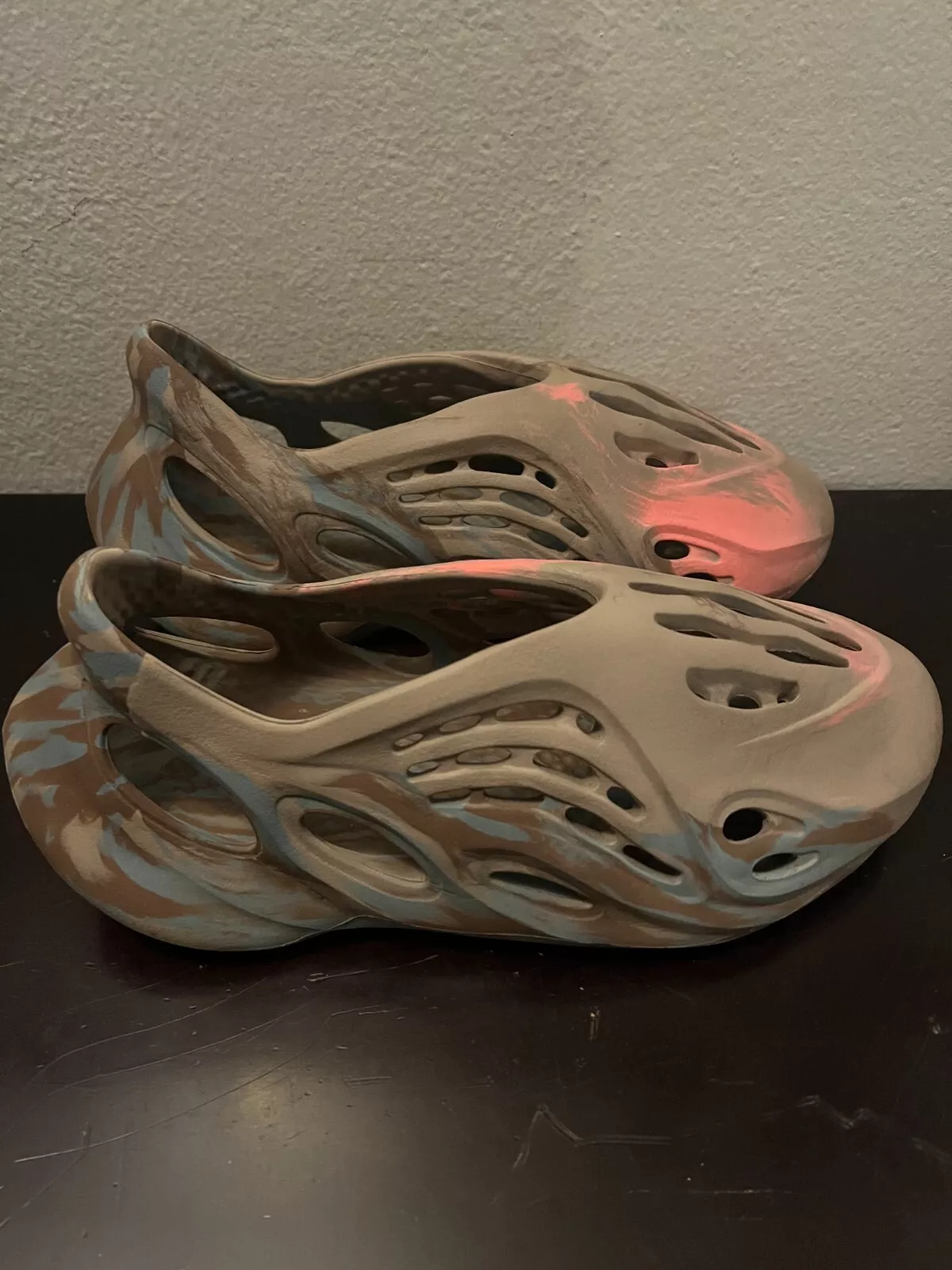 Adidas Yeezy Foam Runner MX Sand Grey review Gregorio Hanley