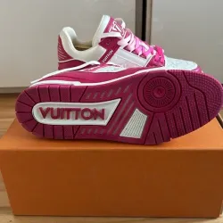 Louis Vuitton Trainer Rose Red review Fran 02
