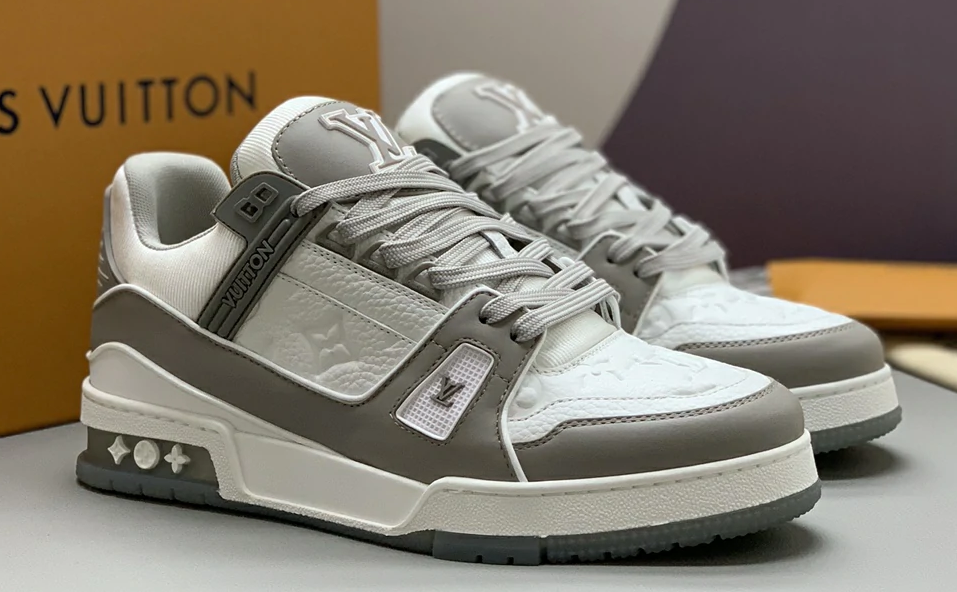Louis Vuitton Trainer Grey White  review James 02