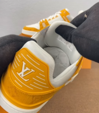 Louis Vuitton Trainer Yellow review Jack 03