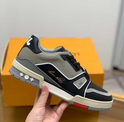 Louis Vuitton Trainer Grey Black review Mary