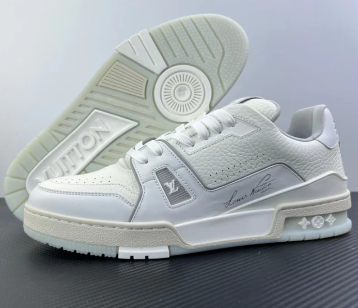 Louis Vuitton Trainer White review Nick 02