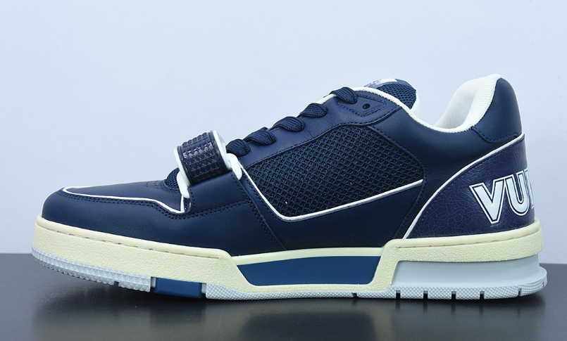 Louis Vuitton Trainer Dark Blue review David 02