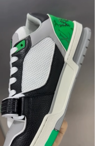Louis Vuitton Trainer Black Green review Alen 02