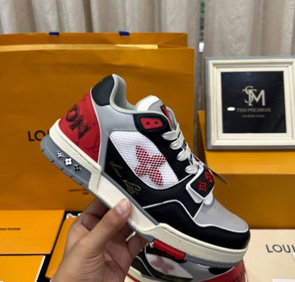 Louis Vuitton Trainer Black and Red  review simon 01