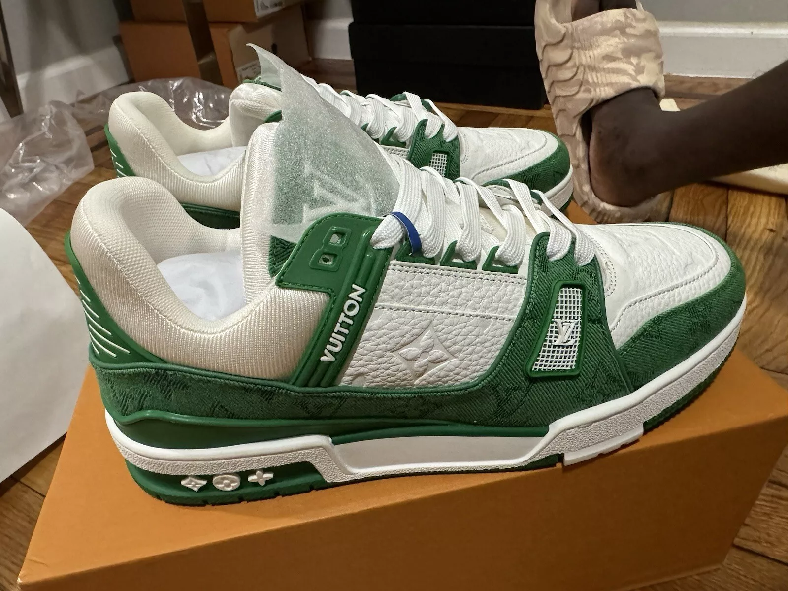 Louis Vuitton Trainer Green Cloth Surface review Mike 02