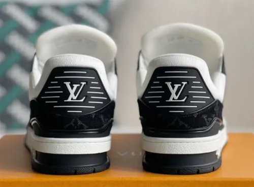 Louis Vuitton Trainer Black And White Cloth Cover review 