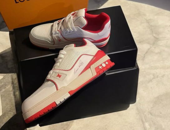 Louis Vuitton Trainer All Blue White Red Lychee Pattern review Mike Rui 01