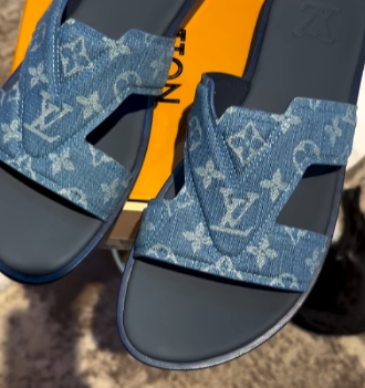 BLUE LOUIS VUITTON Oasis Blue Cloth review Mil 02