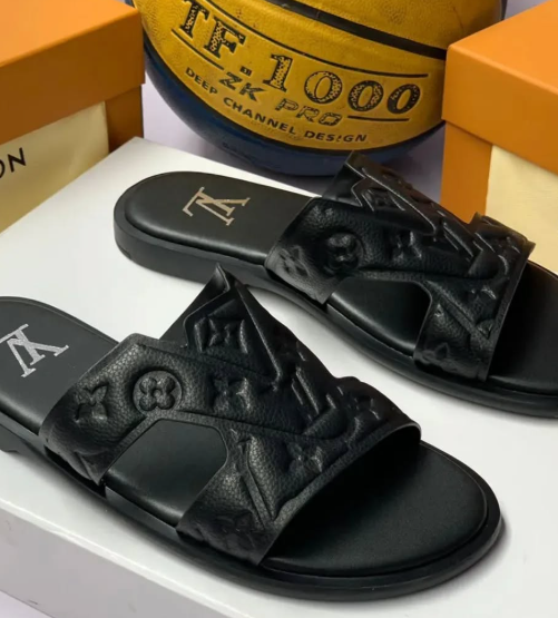 LOUIS VUITTON Oasis Black Leather Surface review Odelmis