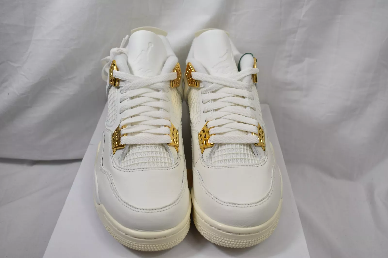 PB Batch Nike Air Jordan 4 WMNS "Sail" review David 01