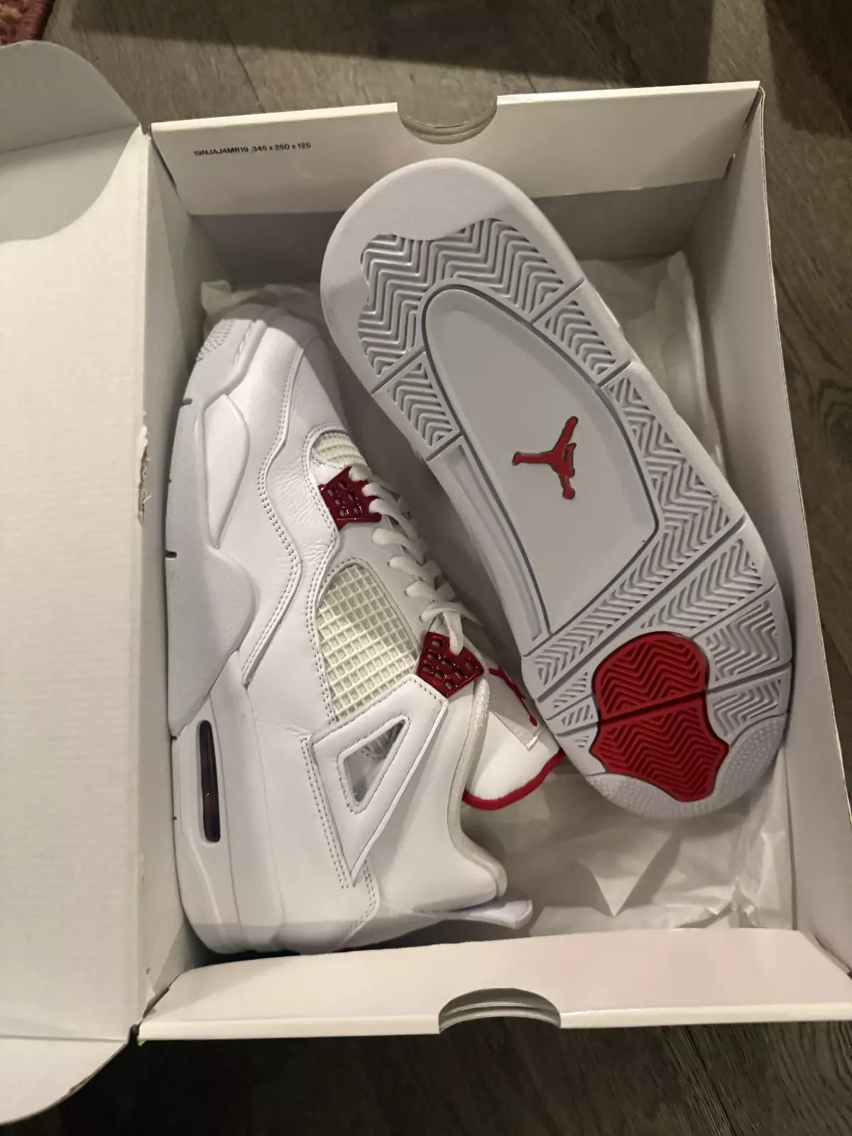 PB Batch Air Jordan 4 Retro “Metallic Red” review Nancy 01