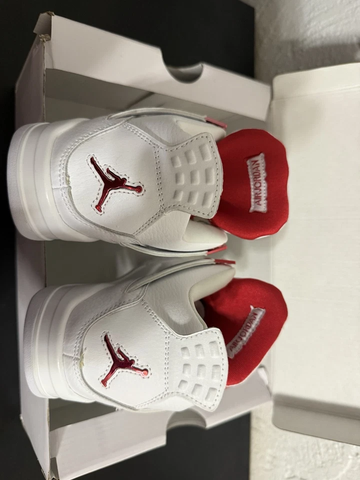 PB Batch Air Jordan 4 Retro “Metallic Red” review Mike 02