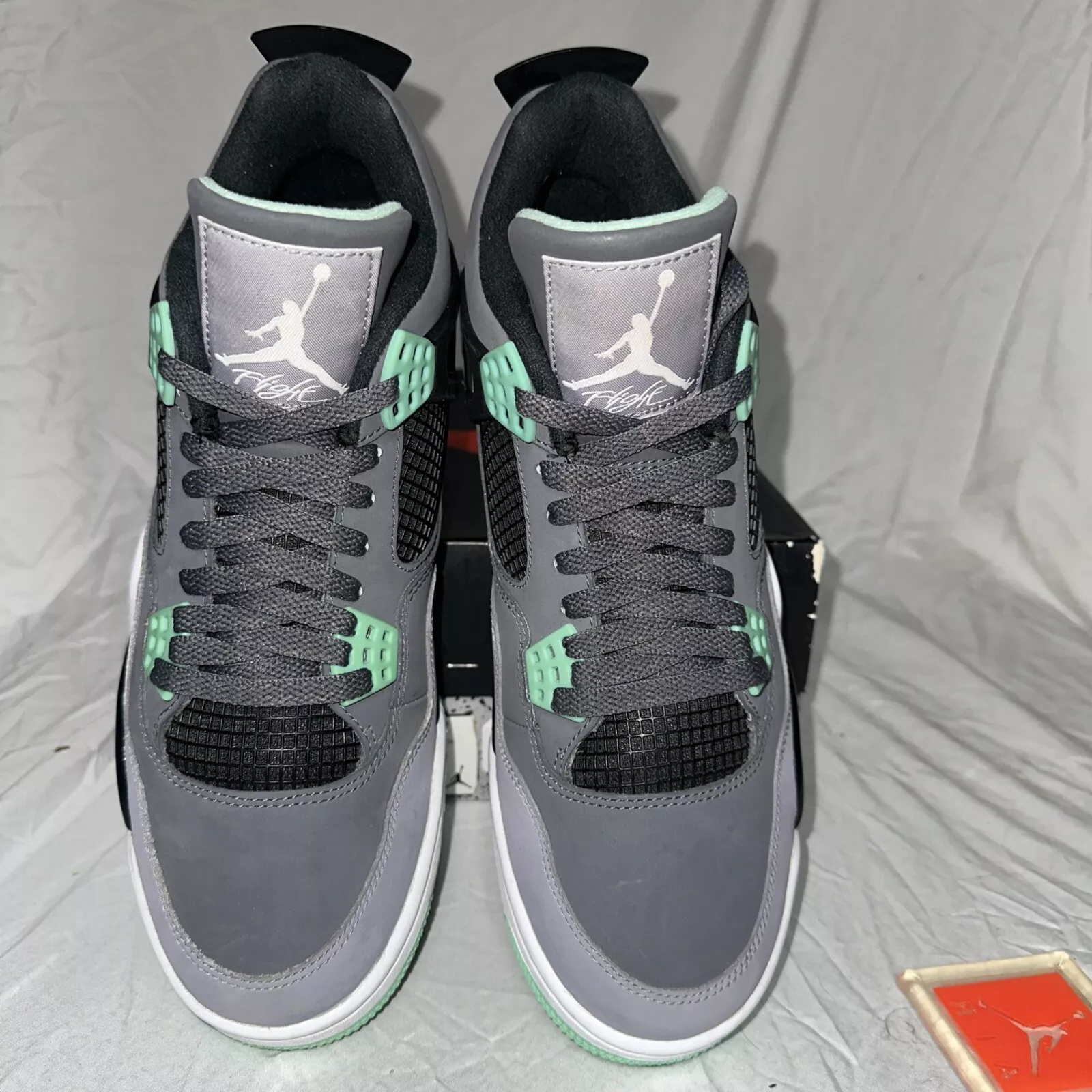 PB Bacth Air Jordan 4 Retro Green Glow review ALan BBB 03